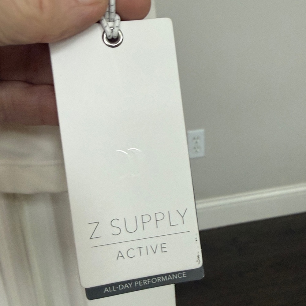 Z Supply Active NWT v neck top Small - Picture 5 of 9